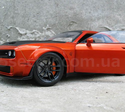 Dodge Challenger SRT Hellcat Redeye 2020 Модель 1:18