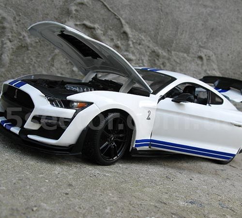 2020 Ford Mustang Shelby GT500 Модель 1:18 Белый