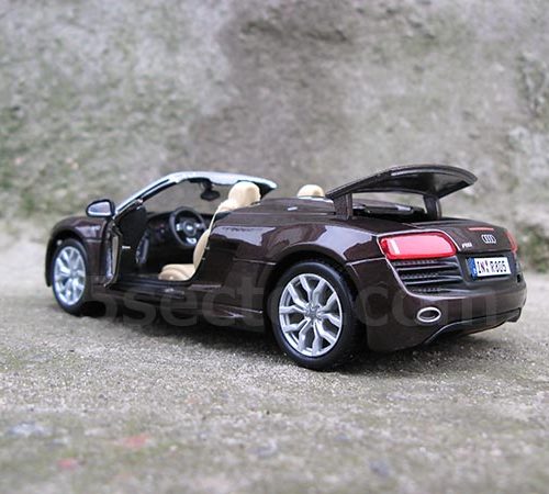 Audi R8 Spyder 2009 Модель 1:24 Коричневый