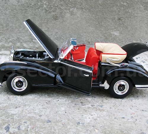 Mercedes-Benz 300S Roadster 1955 Модель 1:18 Черный