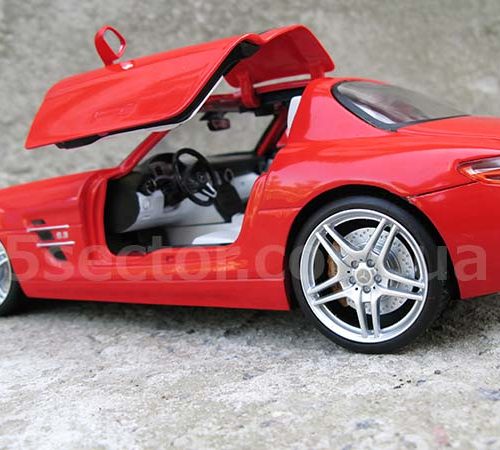 Mercedes-Benz SLS AMG 2009 Модель 1:18 Красный