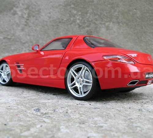 Mercedes-Benz SLS AMG 2009 Модель 1:18 Красный