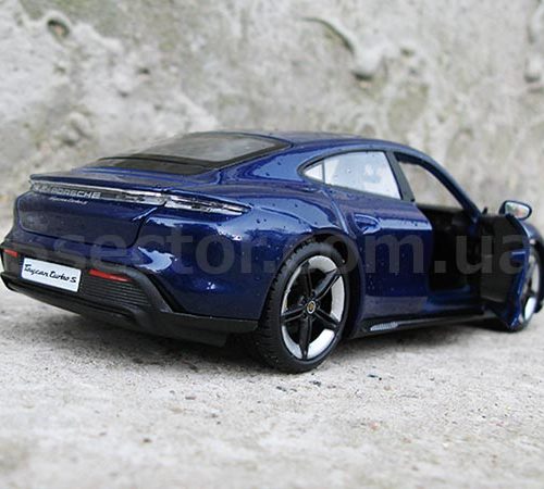 Porsche Taycan Turbo S 2020 Модель 1:24 Синий