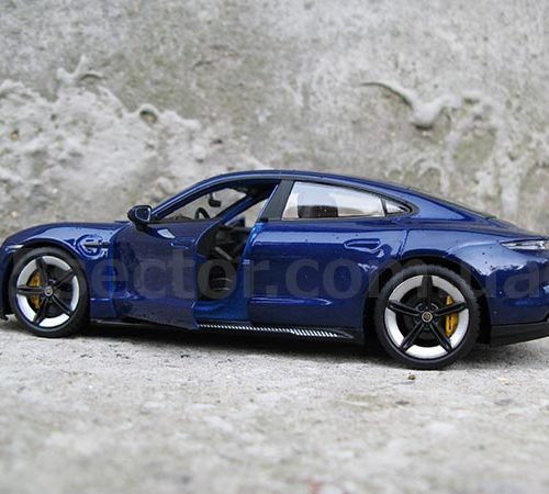 Porsche Taycan Turbo S 2020 Модель 1:24 Синий