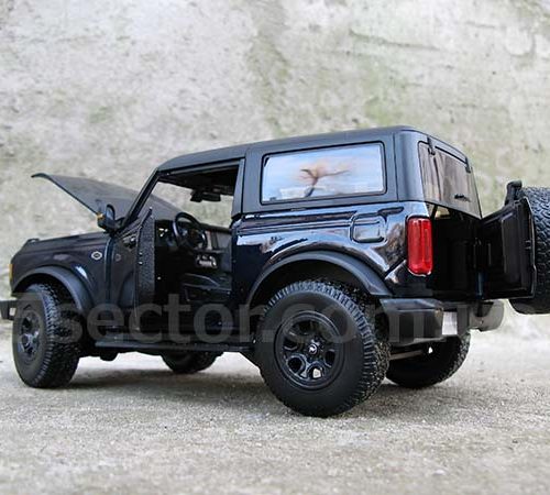 Ford Bronco Wildtrak 2021 Модель 1:18 Темно-синий