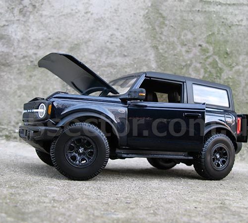 Ford Bronco Wildtrak 2021 Модель 1:18 Темно-синий