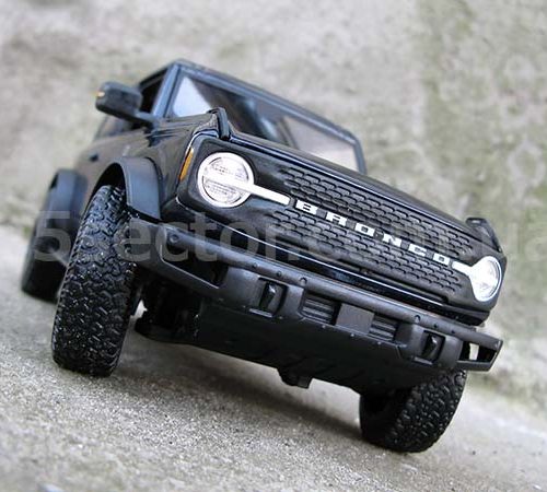 Ford Bronco Wildtrak 2021 Модель 1:18 Темно-синий