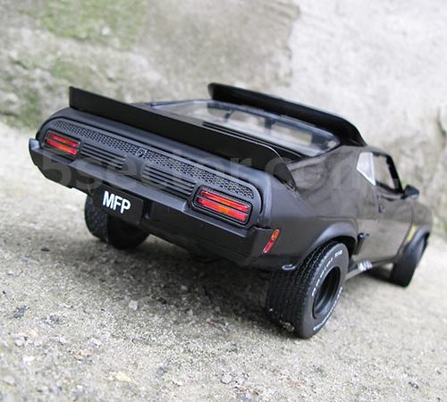 Ford Falcon XB V8 Interceptor Безумный Макс Модель 1:18