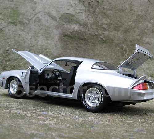 Chevrolet Z28 Yenko Turbo Z 1981 Модель 1:18 Серый