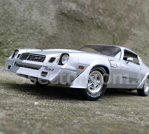 Chevrolet Z28 Yenko Turbo Z 1981 Модель 1:18 Серый