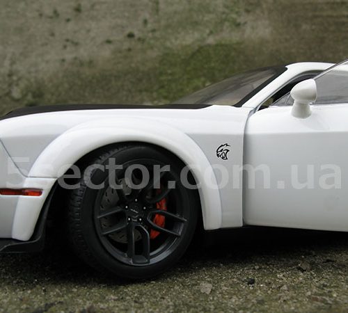 2020 Dodge Challenger SRT Hellcat Redeye Модель 1:18