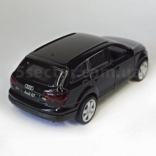 Audi Q7 Масштабная модель 1:43 Черный