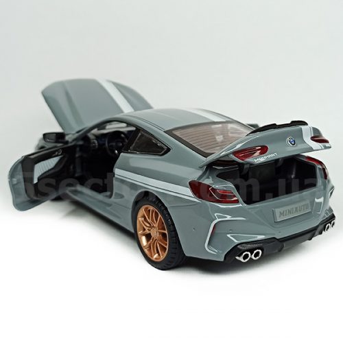 BMW M8 Competition Manhart Модель 1:24 Серый