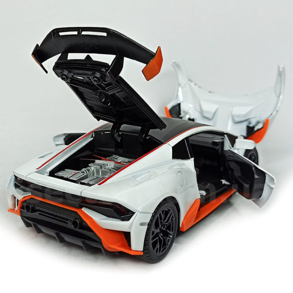 Lamborghini Huracan STO 2021 Модель 1:24 Белый