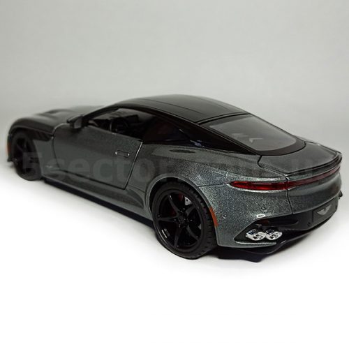 Aston Martin DBS Superleggera Модель 1:24 Серый