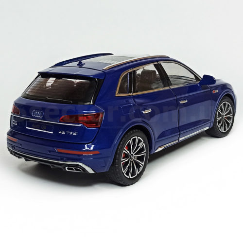 Audi Q5 S Line 45 TFSi Модель 1:24 Синий