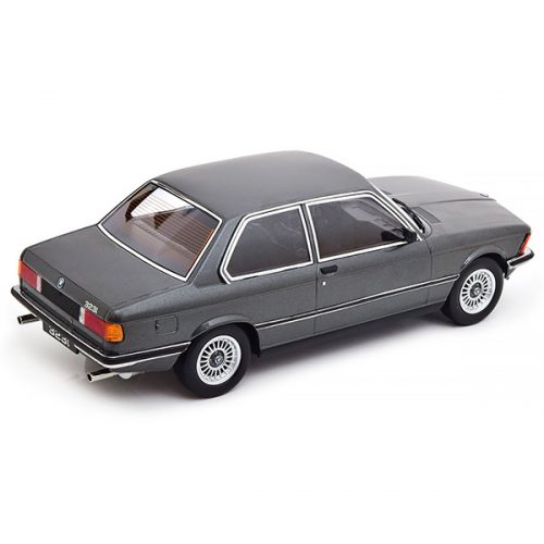 BMW 323i E21 1975 Модель 1:18 Серый