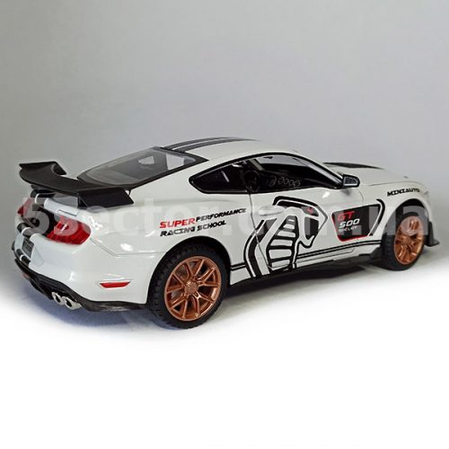 Shelby GT500 Super Snake Модель 1:24 Белый