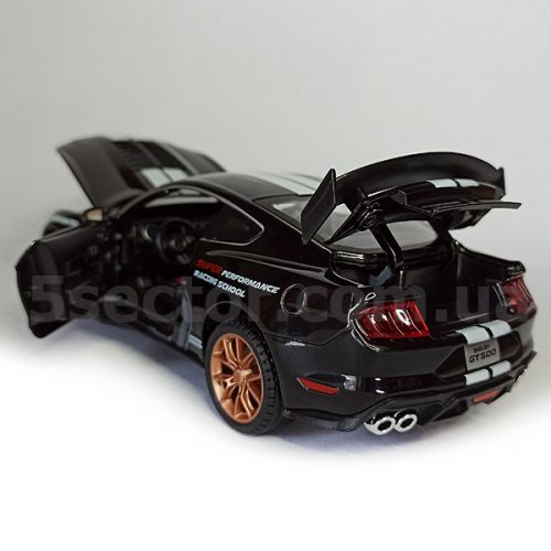 Shelby GT500 Super Snake Модель 1:24 Черный