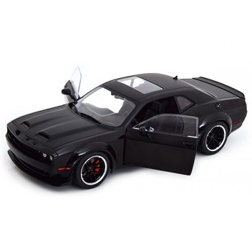 Dodge Challenger SRT Hellcat Redeye Модель 1:18 Черный