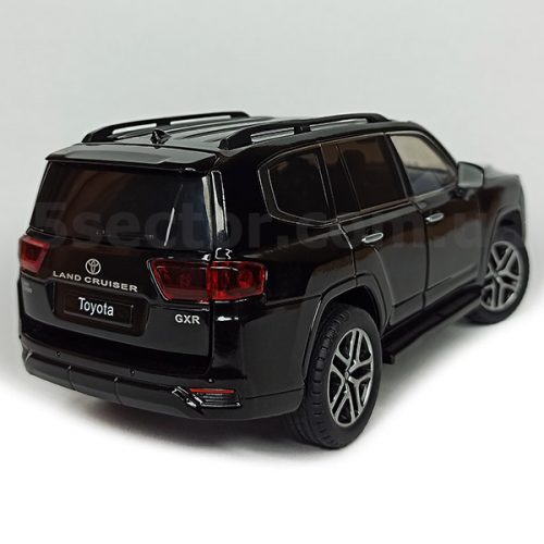 Toyota Land Cruiser 300 GXR Модель 1:24 Черный