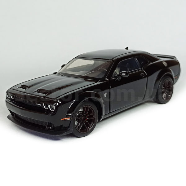 Dodge Challenger SRT Hellcat Redeye Модель 1:32 Черный