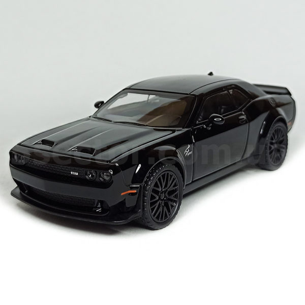 Dodge Challenger SRT Hellcat Модель 1:32 Черный