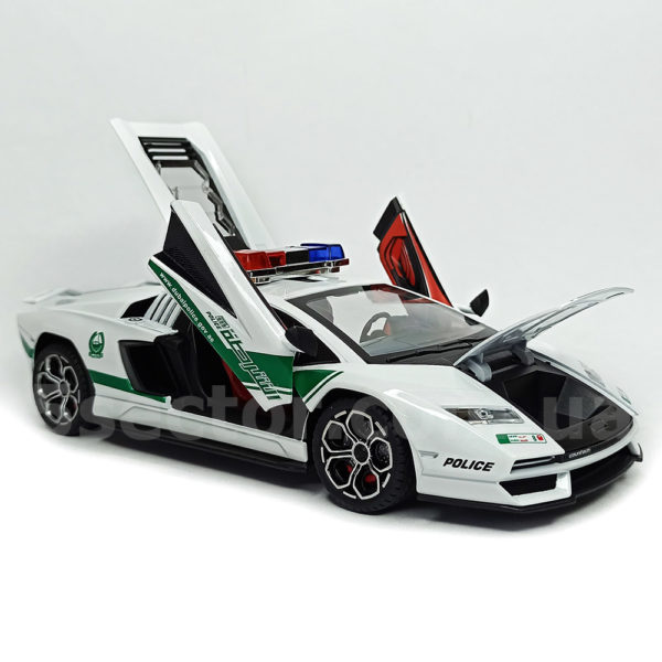 Lamborghini Countach LPI 800-4 Police Модель 1:24