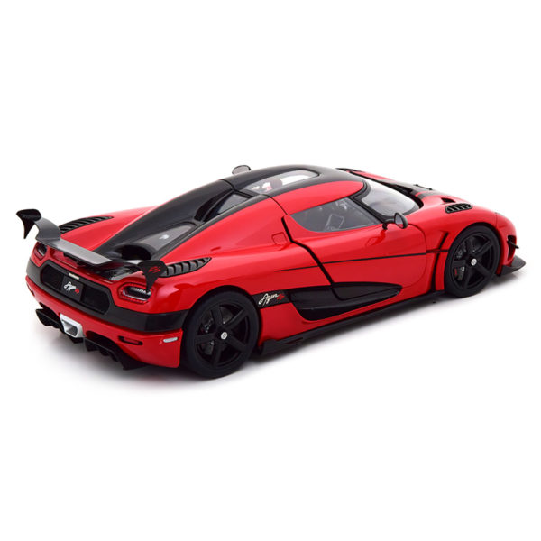 Koenigsegg Agera RS 2015 Модель 1:18 Красный