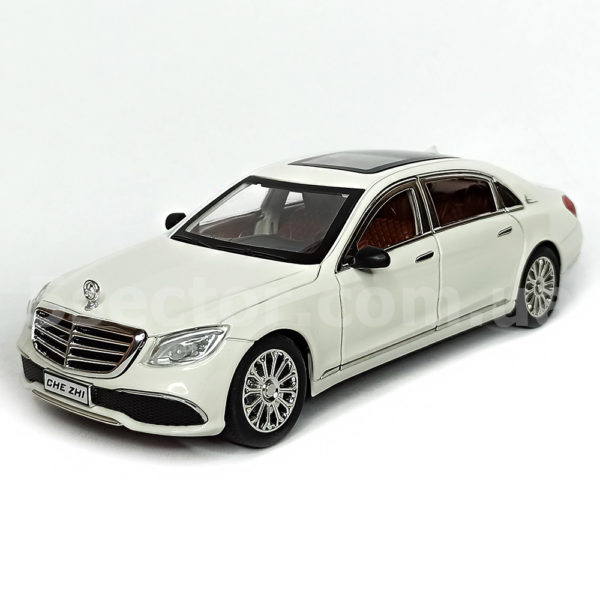 Mercedes-Benz E 300 L Модель 1:24 Белый