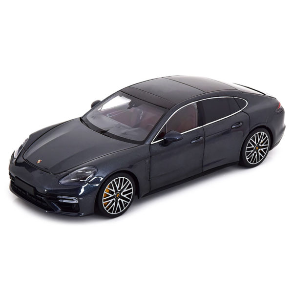 Porsche Panamera Turbo S 2020 Модель 1:18 Серый