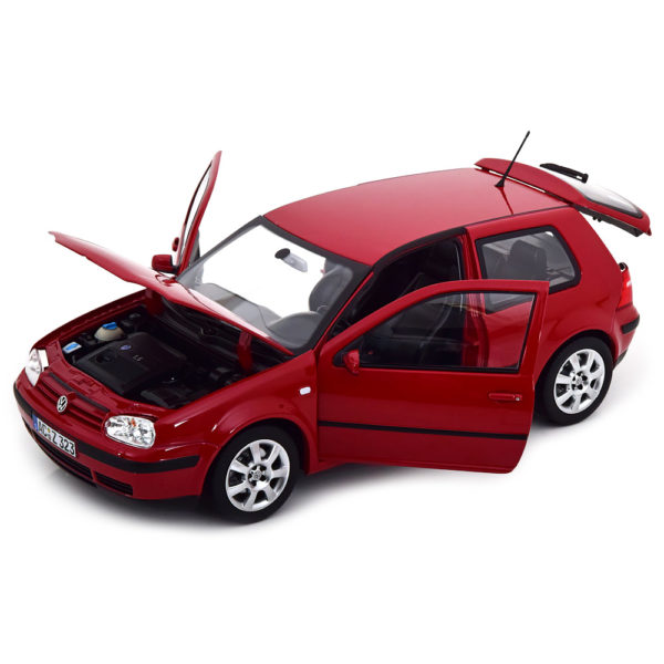 Volkswagen Golf 4 2002 Модель 1:18 Красный