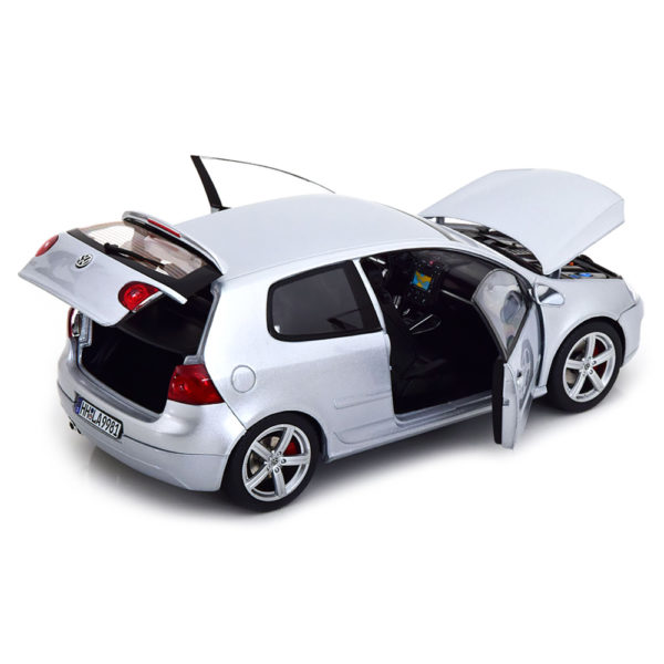 Volkswagen Golf 5 GTI Pirelli 2007 Модель 1:18 Серый