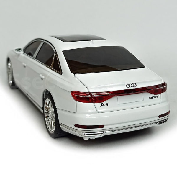 Audi A8 Масштабная модель 1:24 Белый