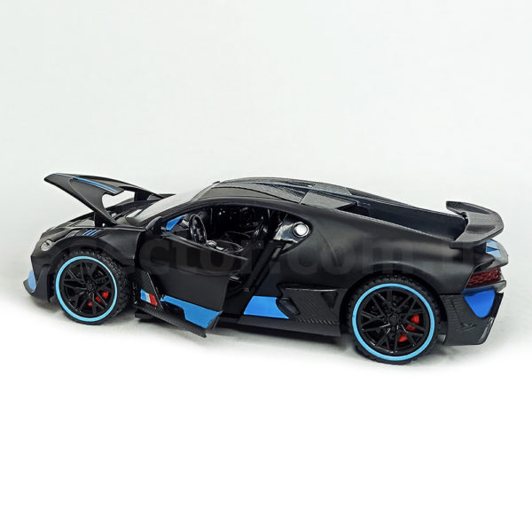 Bugatti Divo Коллекционная модель 1:32 Черный