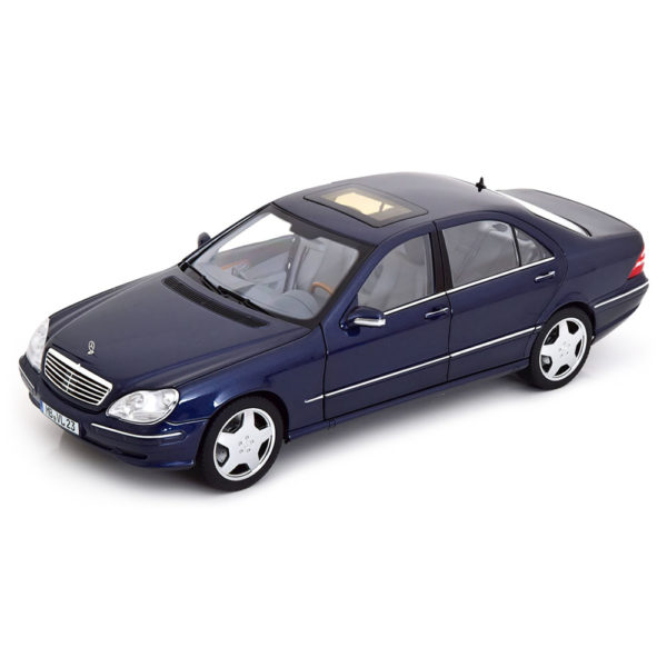 Mercedes-Benz S55 AMG W220 Модель 1:18 Синий