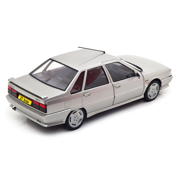 Renault 21 Turbo MK1 1988 Модель 1:18 Серый