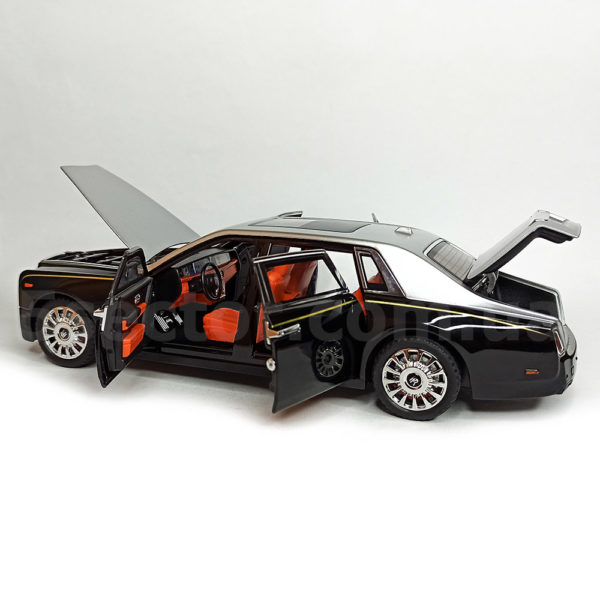 Rolls-Royce Phantom VIII Модель 1:18 Черный с серым