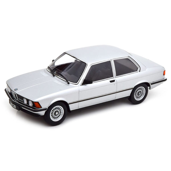 BMW 323i E21 1978 Модель 1:18 Серый