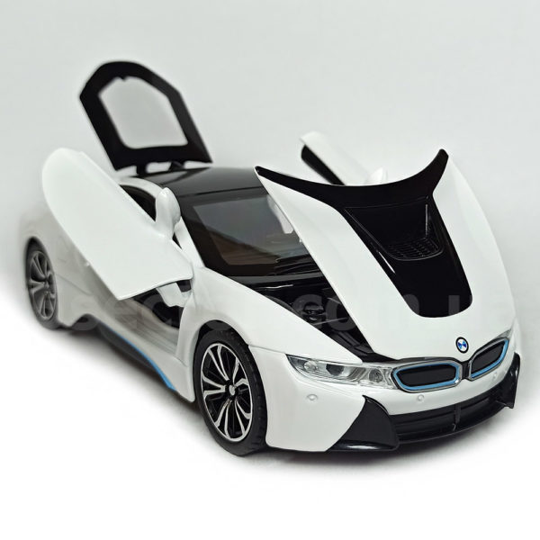 BMW i8 Масштабная модель 1:24 Белый