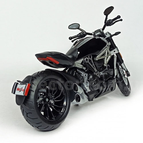 Ducati XDiavel S Масштабная модель 1:12