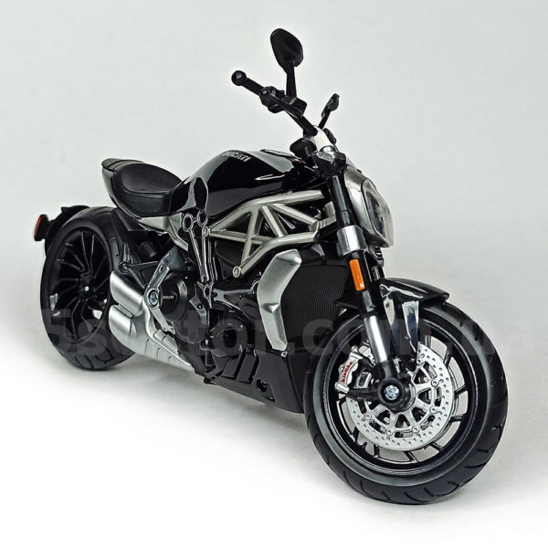 Ducati XDiavel S Масштабная модель 1:12