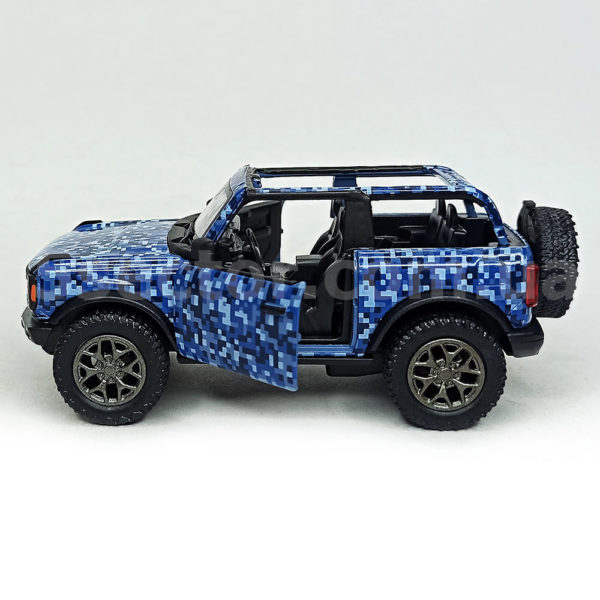 Ford Bronco Open Top 2022 Camo Edition Модель 1:36 Синий