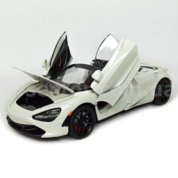 McLaren 720S Spider Модель 1:24 Белый