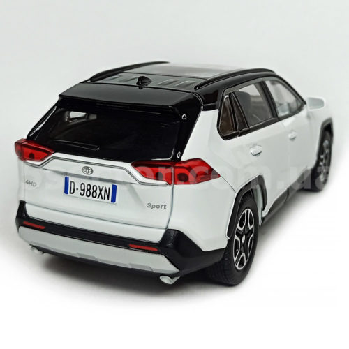 Toyota RAV4 GR Sport Модель 1:24 Белый