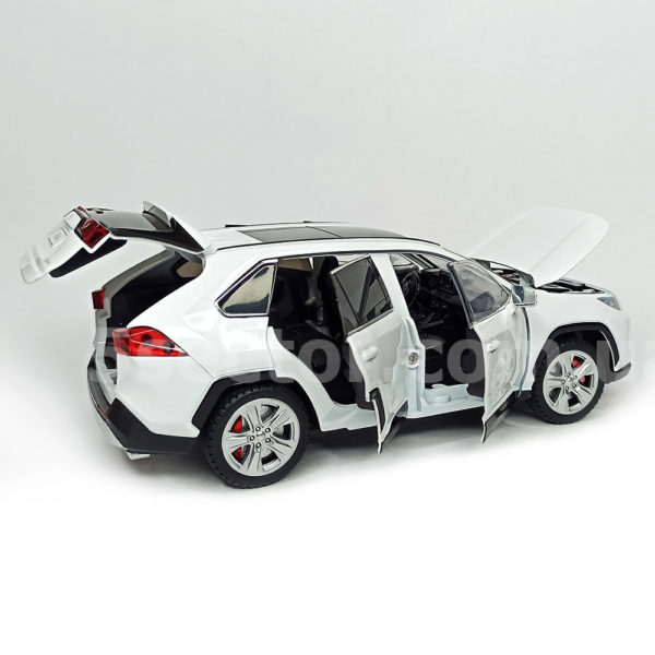 Toyota RAV4 Масштабная модель 1:24 Белый