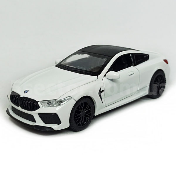 BMW M8 Coupe Масштабная модель 1:32 Белый