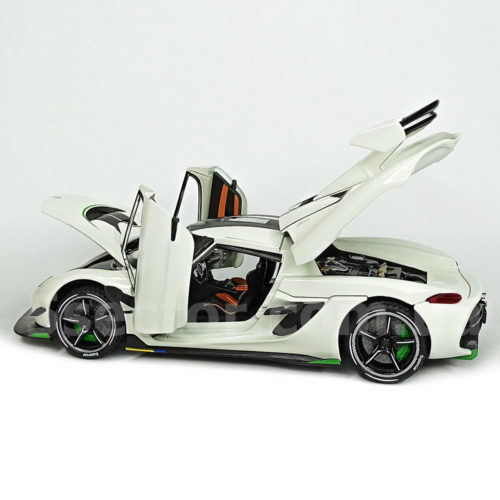 Koenigsegg Jesko Масштабная модель 1:24 Белый