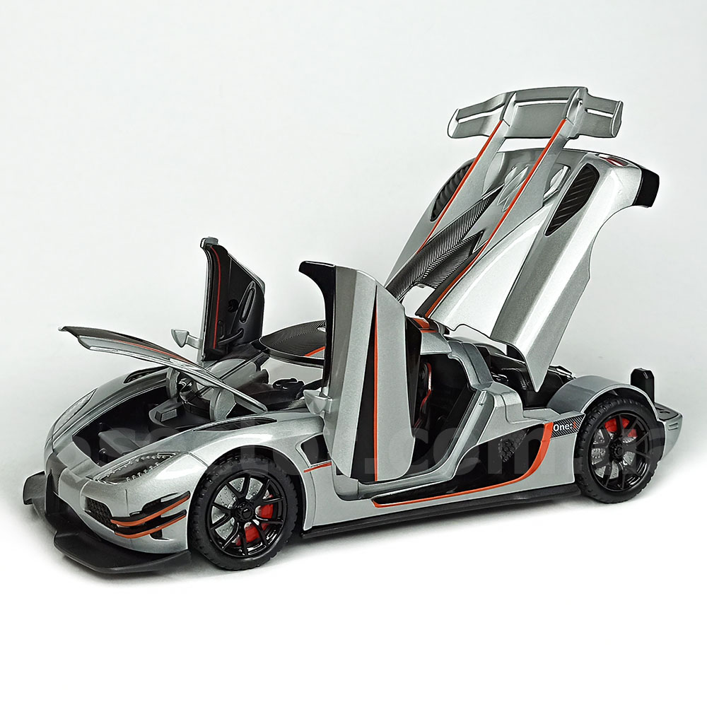 Koenigsegg One:1 Масштабная модель 1:24 Серый