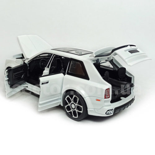 Rolls-Royce Cullinan Масштабная модель 1:32 Белый